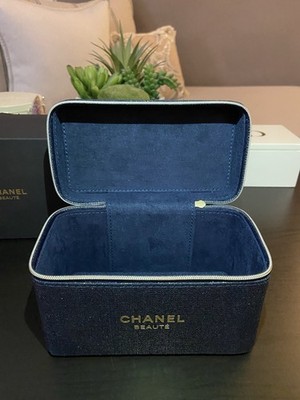 CHANEL Beaute Exclusive Makeup Box Travel Cosmetic Case Navy NEW