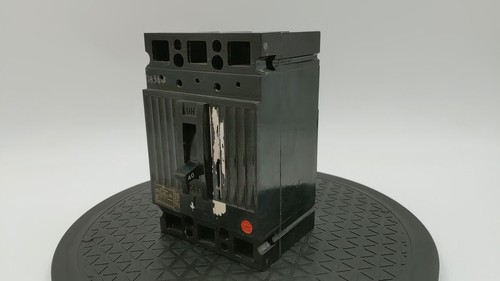 GE General Electric TEB132040 Circuit Breaker 40 Amp 3 Pole 240 VAC Bolt On TEB - Video 1 of 1