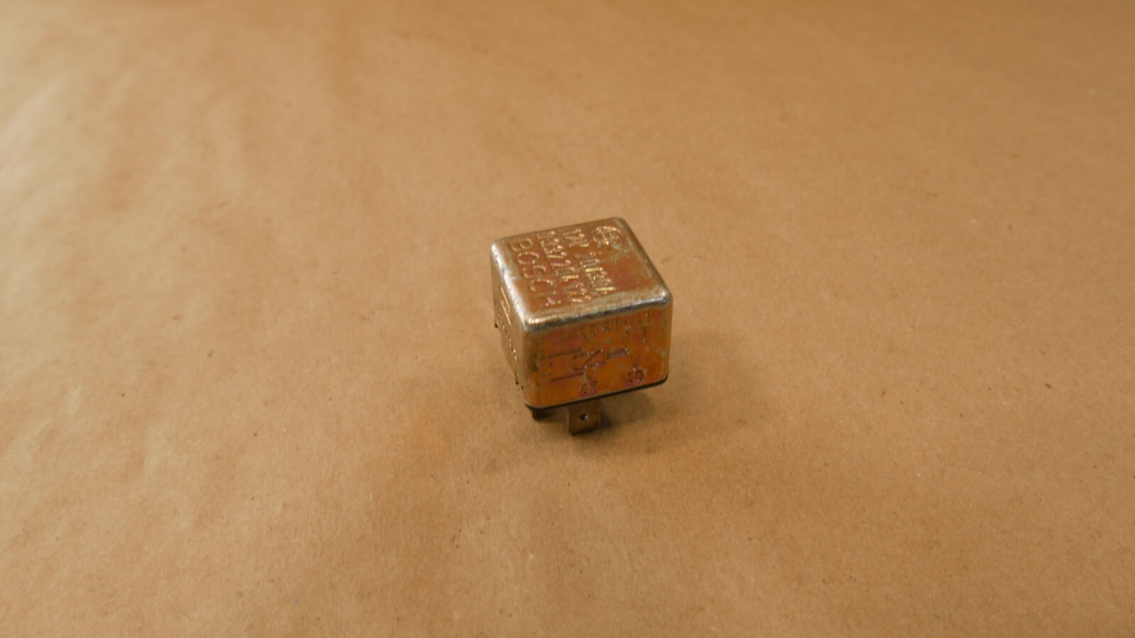 Ferrari 328 Relay P/N 0332204401