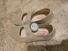 Cienta Mary Janes Size 36 Gold