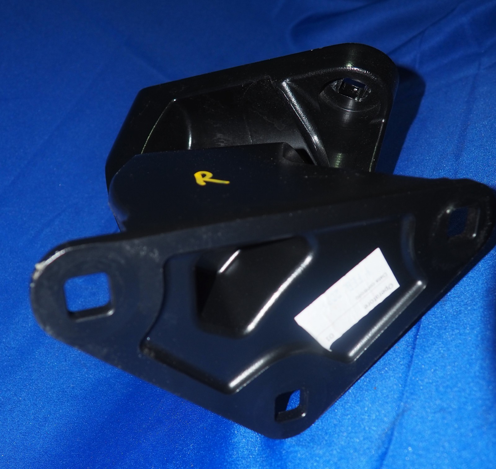 2022-2026 Maserati MC20 MCPura Right Butterfly Door Hinge OEM 1500 Miles Okay