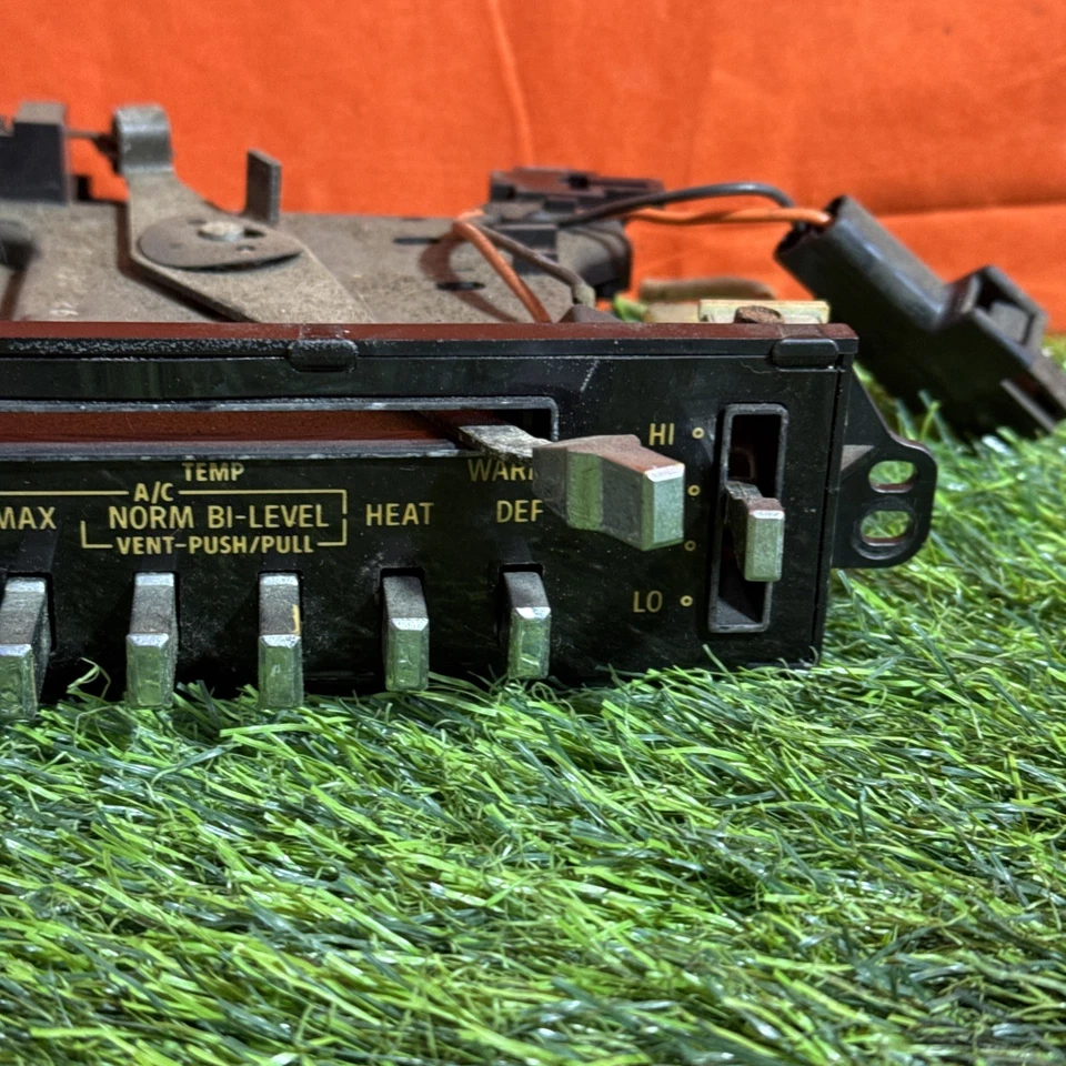 Dodge Trucks 1980-89 coches de pasajeros Plymouth Chrysler calefacción aire acondicionado control HVAC 3847742 Foto 3 de 4