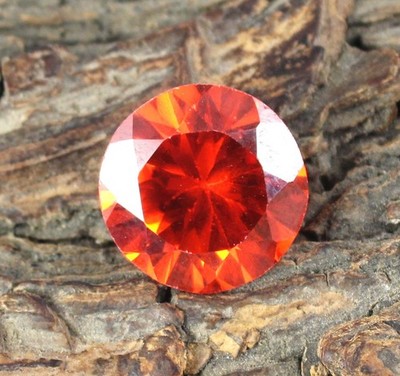 AGI Zertifiziert Natürlicher 24.50 Ct Padparadscha Orange Saphir Rund T37246