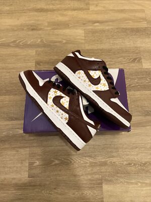supreme x nike sb dunk low stars barkroot brown