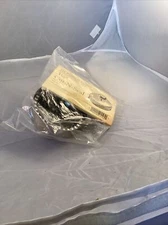 New Cut-N-Seal by The Pampered Chef Pastry and Sandwich Maker Press #1195 Circle