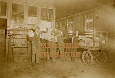 C.1910 SAN JOSE, CA WELLS FARGO INTERIOR DELIVERY WAGON ID'D EMPLOYEES PHOTO F41