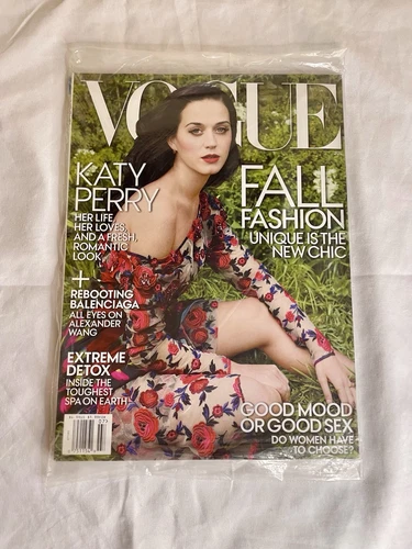 2013 July VOGUE Magazine  KATY PERRY Cover