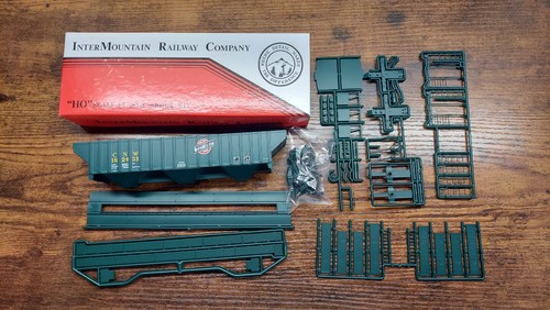 Kit de tolva de 3 bahías InterMountain Chicago North Western escala HO #182433 CNW-04 | Condition: New