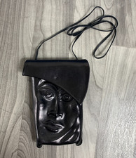 Borsa vintage in pelle con viso scolpito nera firmata da Deborah Einbender