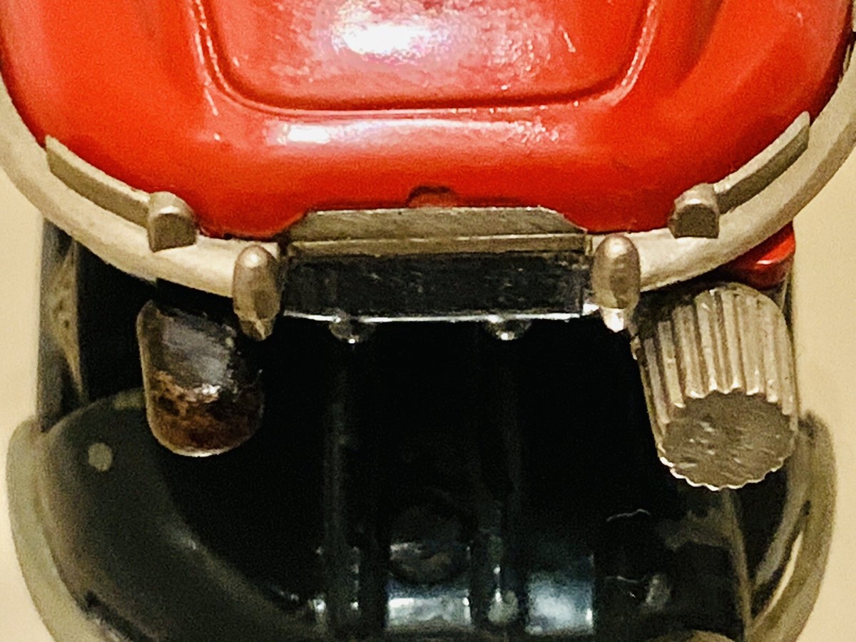 Vintage Schuco Micro-Racer Jaguar “E”Type 1047-1 Wind-Up