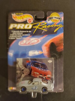 Hot Wheels Pro Racing 1998 - Pontiac Grand Prix #43 STP Petty Enterprises - Modèle 1/64