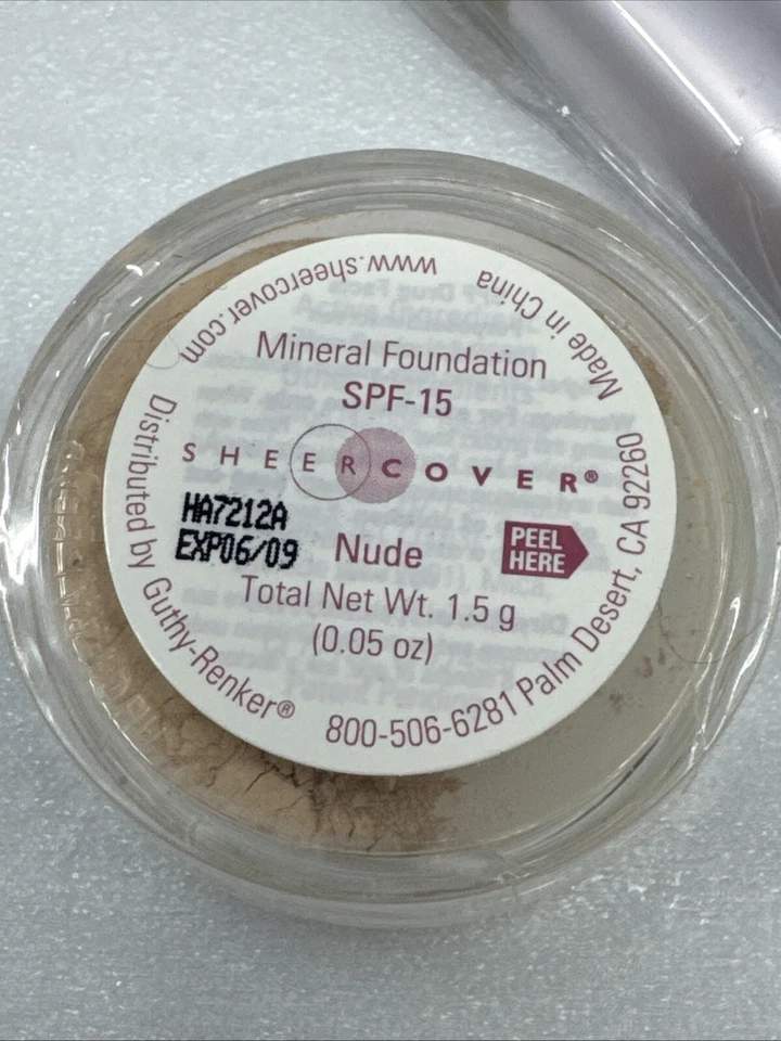 Sheer Cover Mineral Foundation Powder NUDE 1.5g/ .05oz New & Sealed With Brush - Image 2 of 4