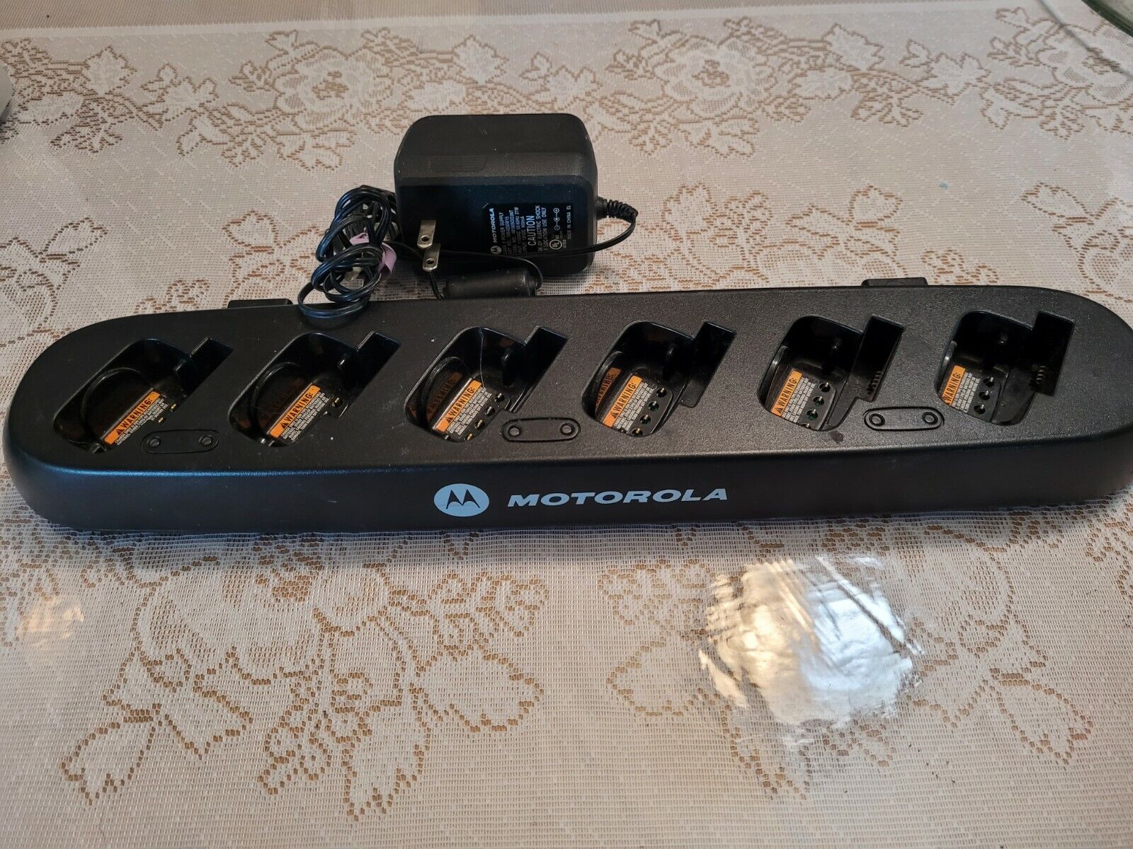 Motorola Indefinitely HCTN40020 5 popular 6 Bay And Wall Wart Charger