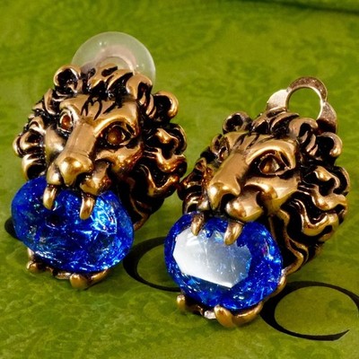 GUCCI Lion Head Blue Stone Clip-on Earring Gold tone | eBay