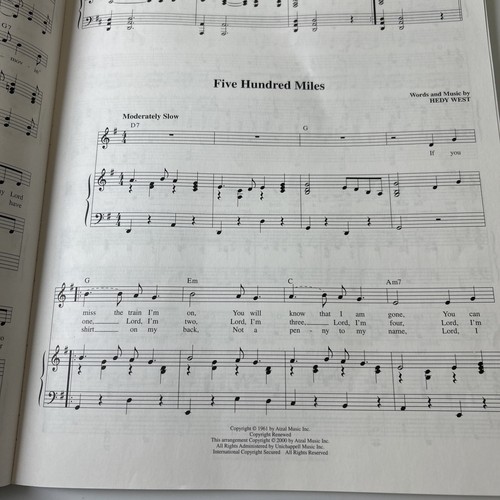 Hal Leonard Get America Singing...Again! Volume 2 for Piano/Conductor