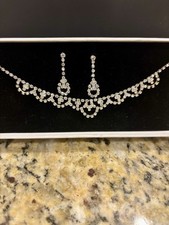Silver Tone Clear Crystal Jewelry Set Necklace  Drop Earrings