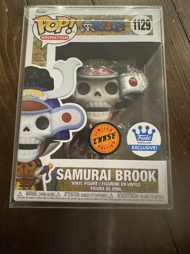FUNKO POP! ANIMATION ONE PIECE SAMURAI BROOK #1129 EXCLUSIVE CHASE W/ PROTECTOR!
