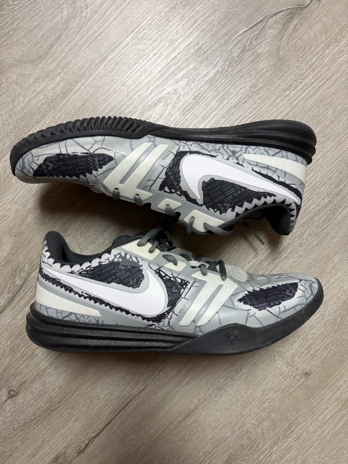 Size 12 - Nike Zoom Kobe Mentality Cracked Pavement