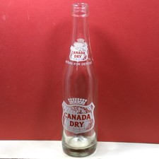Canada Dry 10 FL. OZ. ACL Soda Pop Bottle SB587