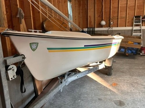 2014 American 14.6 Sailboat - Very clean, with trailer-