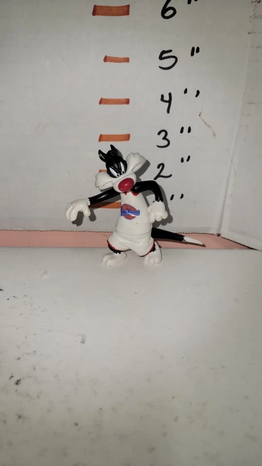 Sylvester : 1996 Space Jam Looney Tunes Playmates Toys Vintage Action Figure - Image 3 of 3