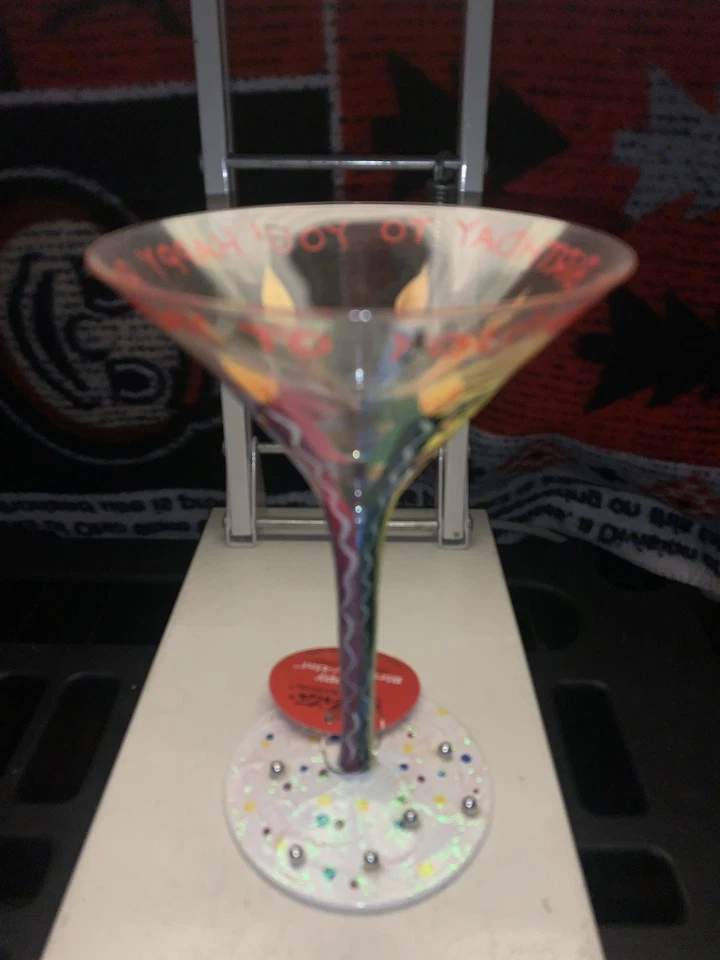 Vaso de Martini Lolita Love My Martini “Feliz Cumpleaños-tini” pintado a mano  Foto 4 de 4