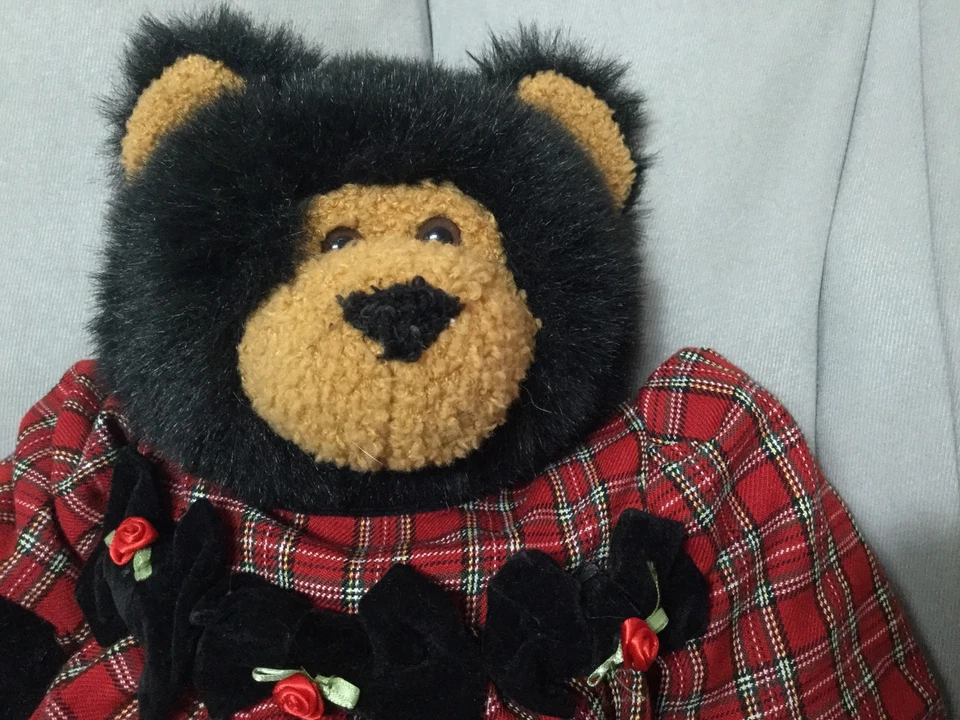 First & Main GRIZBO Stuffed Plush Grizzly Teddy Bear 15" VINTAGE rare animal toy - Image 4 of 4