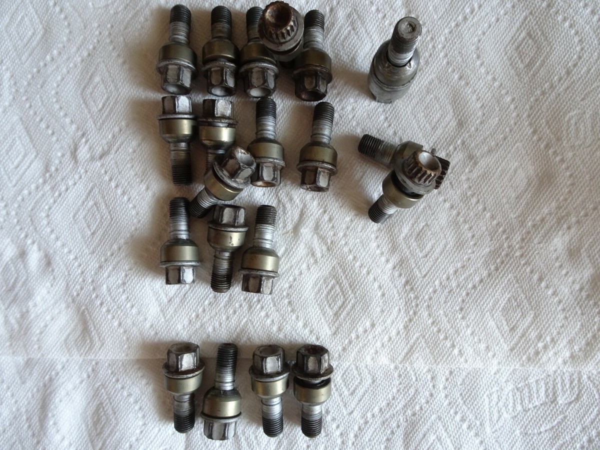 PORSCHE 991 997 996 993 987 986 WHEEL 20 USED STANDARD BOLT WITH