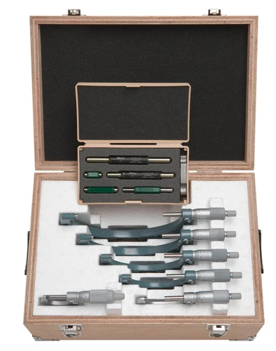 Mitutoyo 103-907-40 - Outside Micrometer Set w 5 Std's 0"- 6" / .0001  Grads