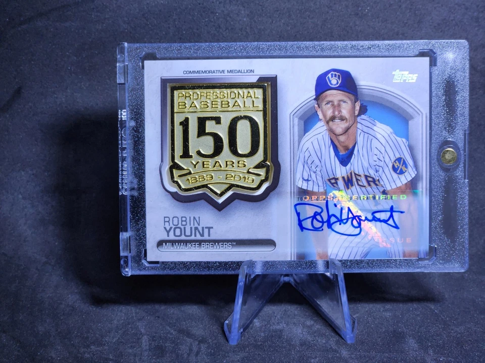 2019 Topps Series 1 Robin Yount 150th Anniversary Comm. Medallion Card Auto #/10 - Image 2 of 4