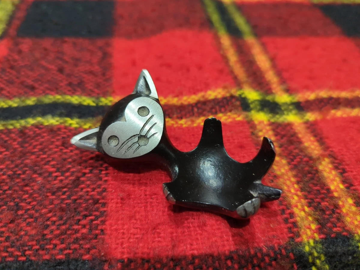 Cat ring deals candle