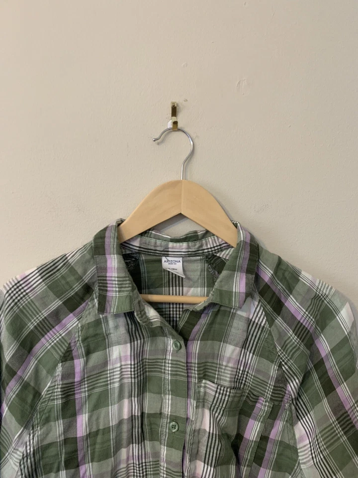 Arizona Jean Co 女孩绿色紫色格子高低纽扣衬衫 XL 码 (18.5) — 第 2/4 张图片