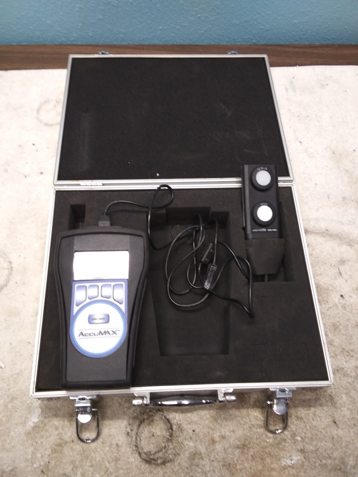 Spectroline XRP3000 AccuMAX NDT Digital Radiometer/Photometer Kit eBay