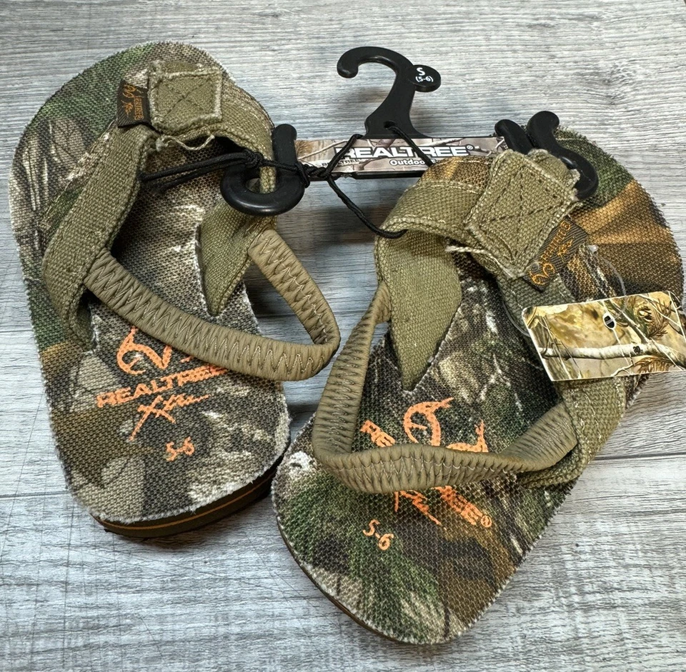 NEW Boy Toddler REAL-TREE Camo Flip Flops Sandals Size S (5/6) - Image 2 of 4
