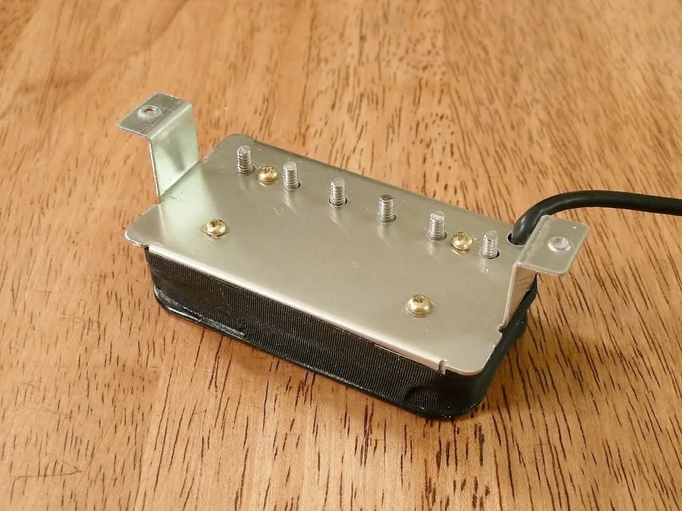 THE 70'S SATURDAY SPECIAL ALNICO 4 HUMBUCKER SET BLACK FOUR CONDUCTOR WIRE - Image 2 of 3