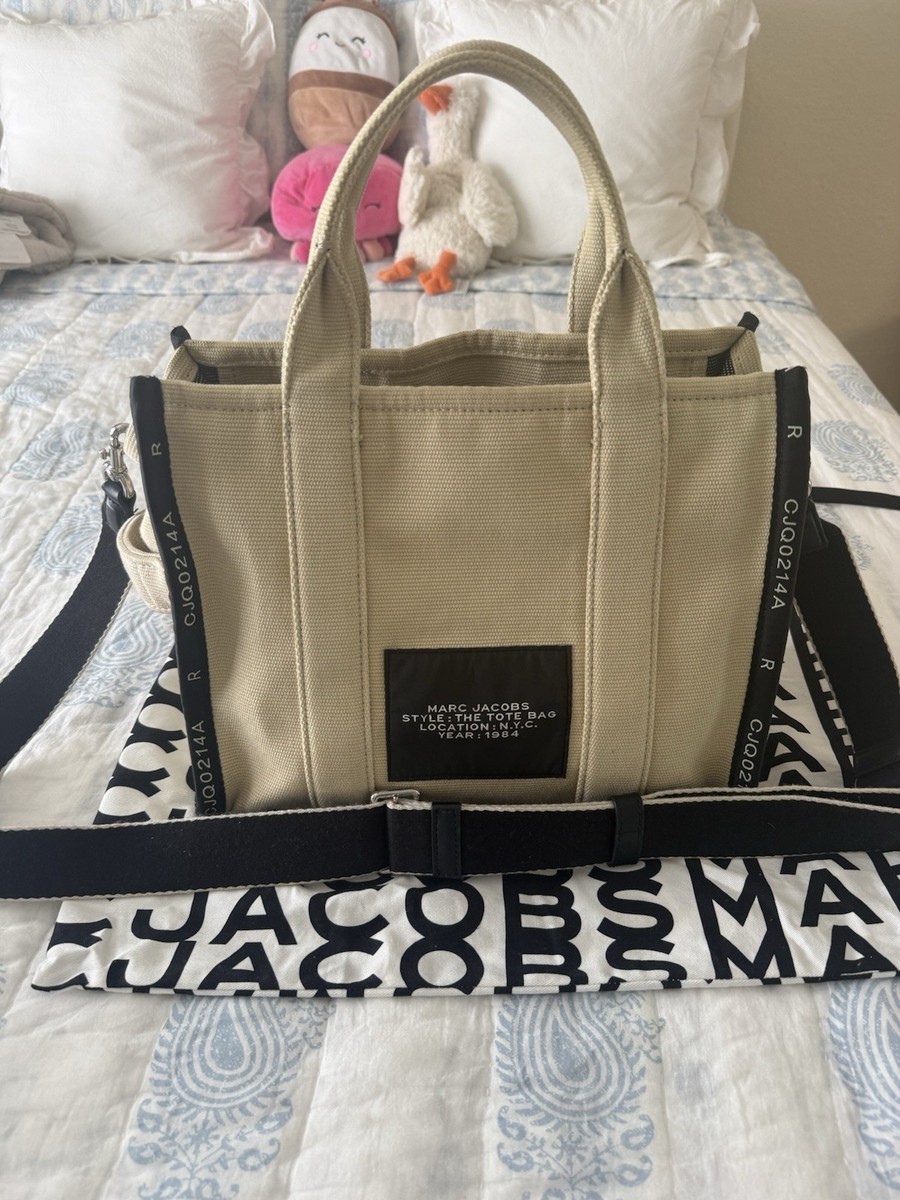 Marc Jacobs The Tote Bag Beige Black Tote with Detachable Strap