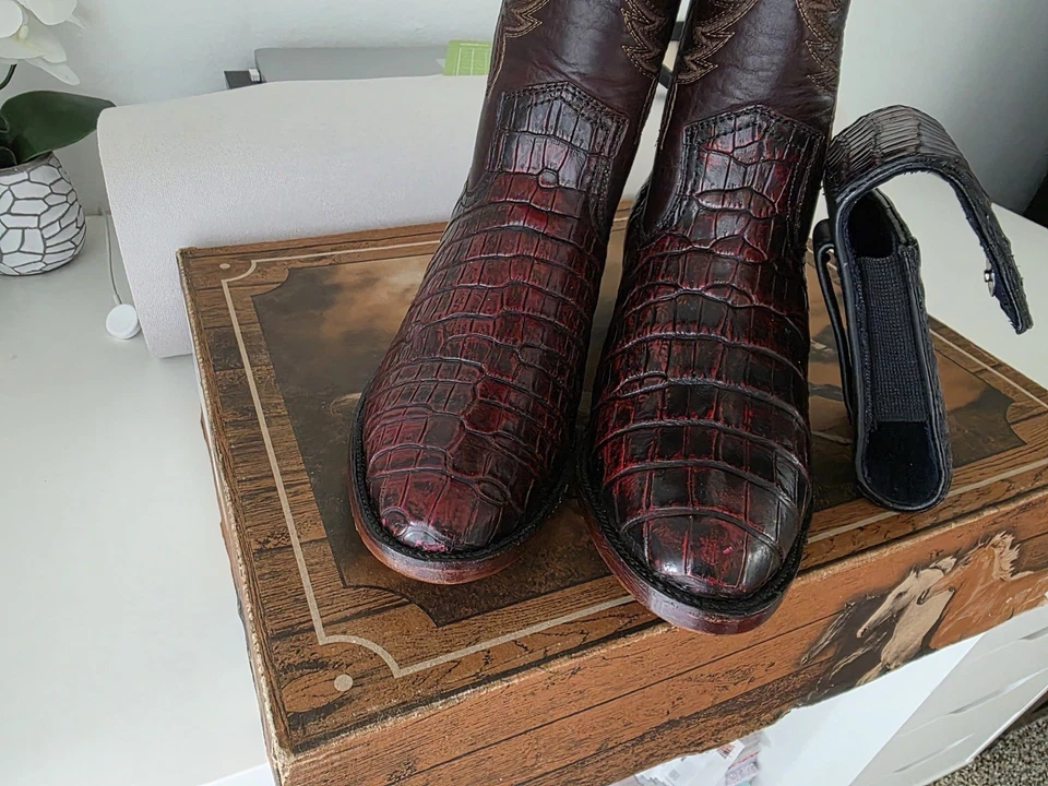 Botas de cocodrilo y funda para teléfono de cuero original talla 9 1/2 Foto 3 de 4