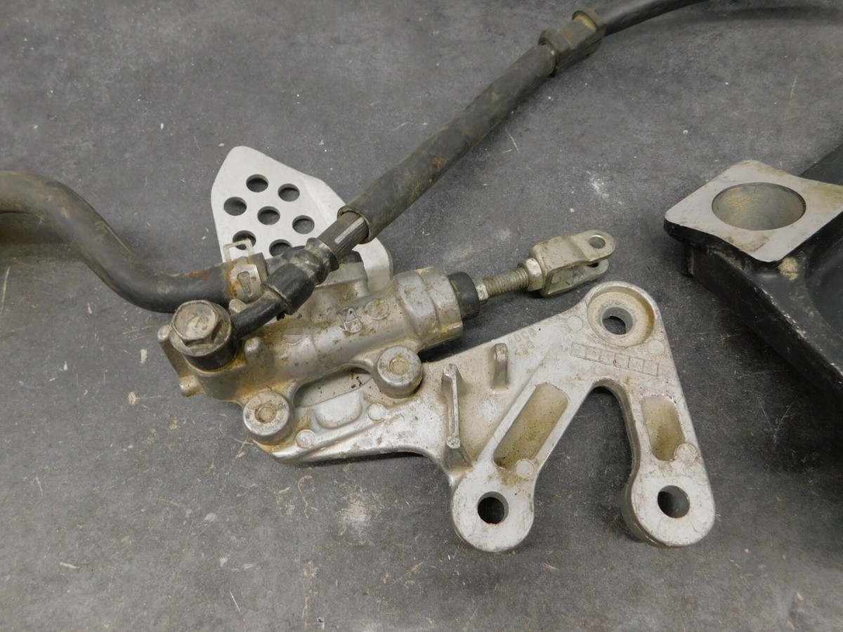 Kawasaki ZX600 ZX 600 Rear Master Cylinder Lines & Caliper 1518 | eBay