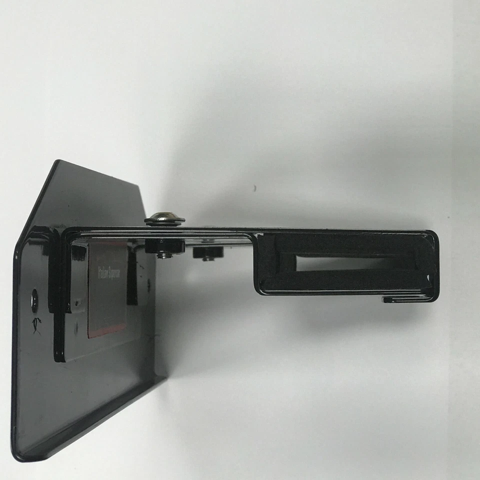 Montaje de licencia frontal Ferrari FF - Imagen 3 de 4