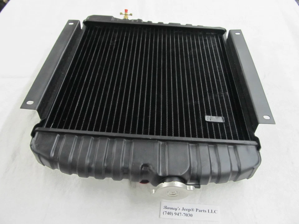 SE ADAPTA A JEEP 1955 - 1968 CJ5 CJ6 DJ5 DJ6 F4 17" RADIADOR LATÓN Y COBRE 908028 Foto 4 de 4