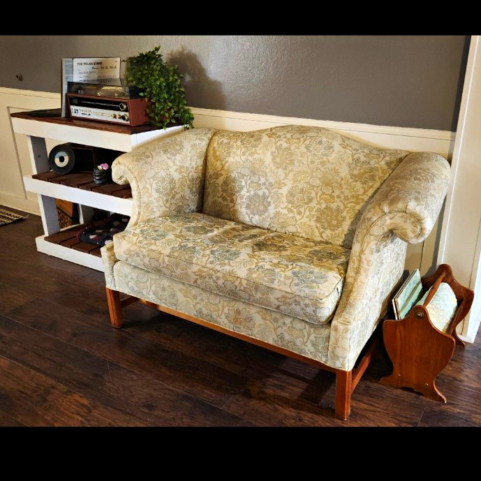 Vintage Beige Floral Rolled Arm 2-Seat Loveseat Sofa w/ Brown Wood Legs