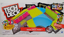 New TECH DECK Neon Mega Park Glow in Dark Set 2 Fingerboards 4 Bonus Trick Cards