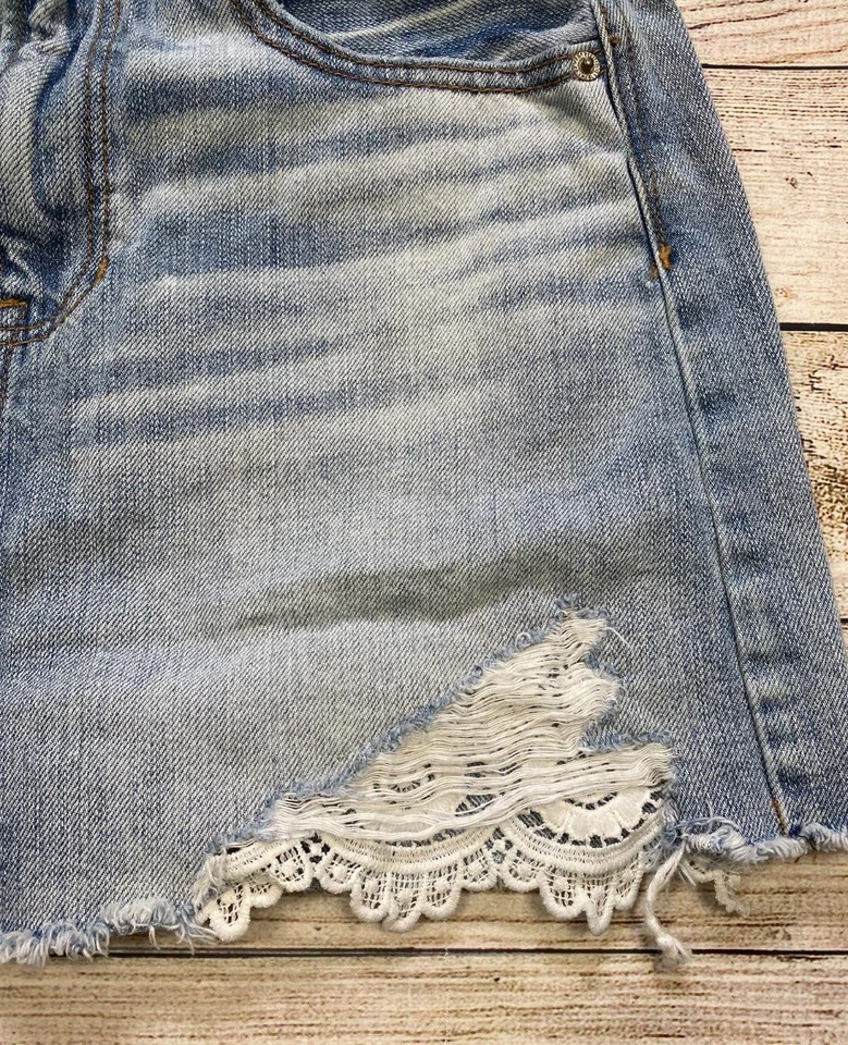 Mini falda vaquera American Eagle talla 2 Hi Rise Festival ganchillo envejecido Foto 4 de 4