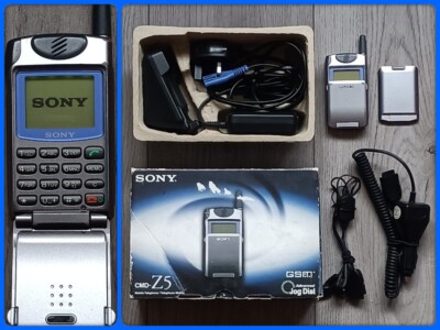 Sony Ericsson Z550i Handy (entsperrt) - Sterling Black