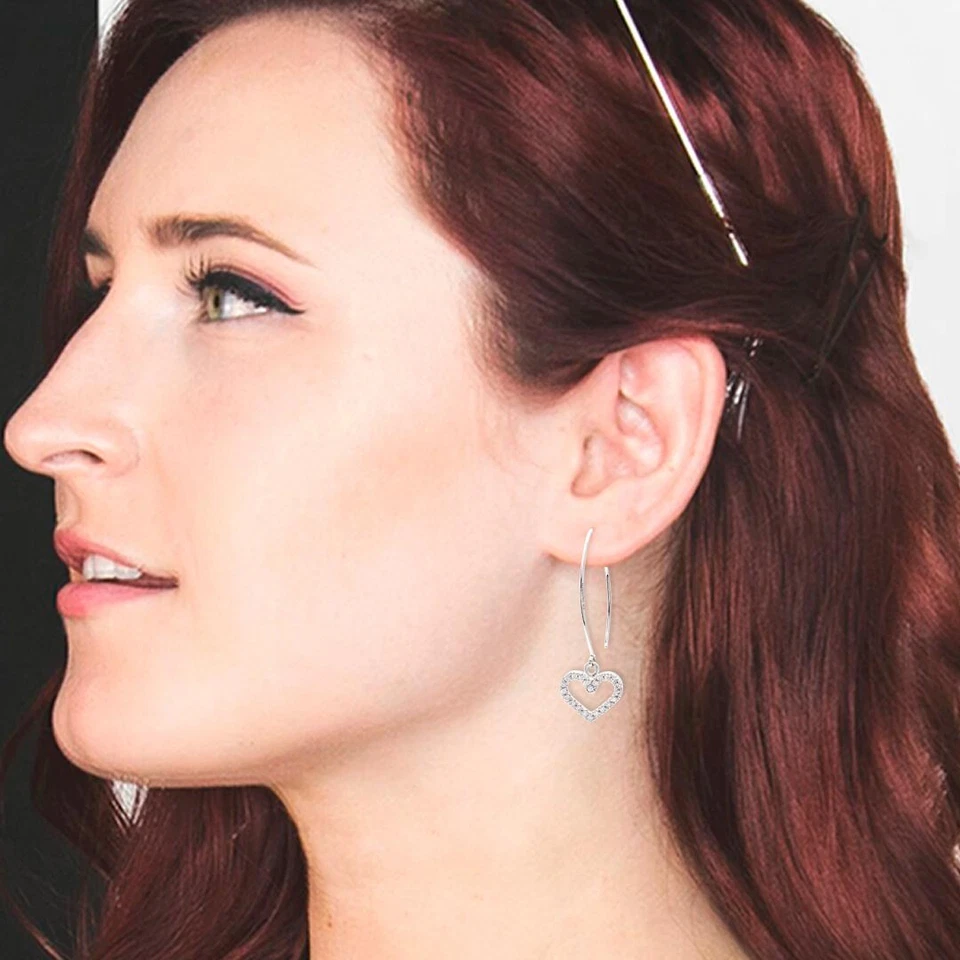 Orecchini a Cuore Pendenti in Argento 925 con Zirconi Brillanti Stile Trendy - Immagine 2 di 4