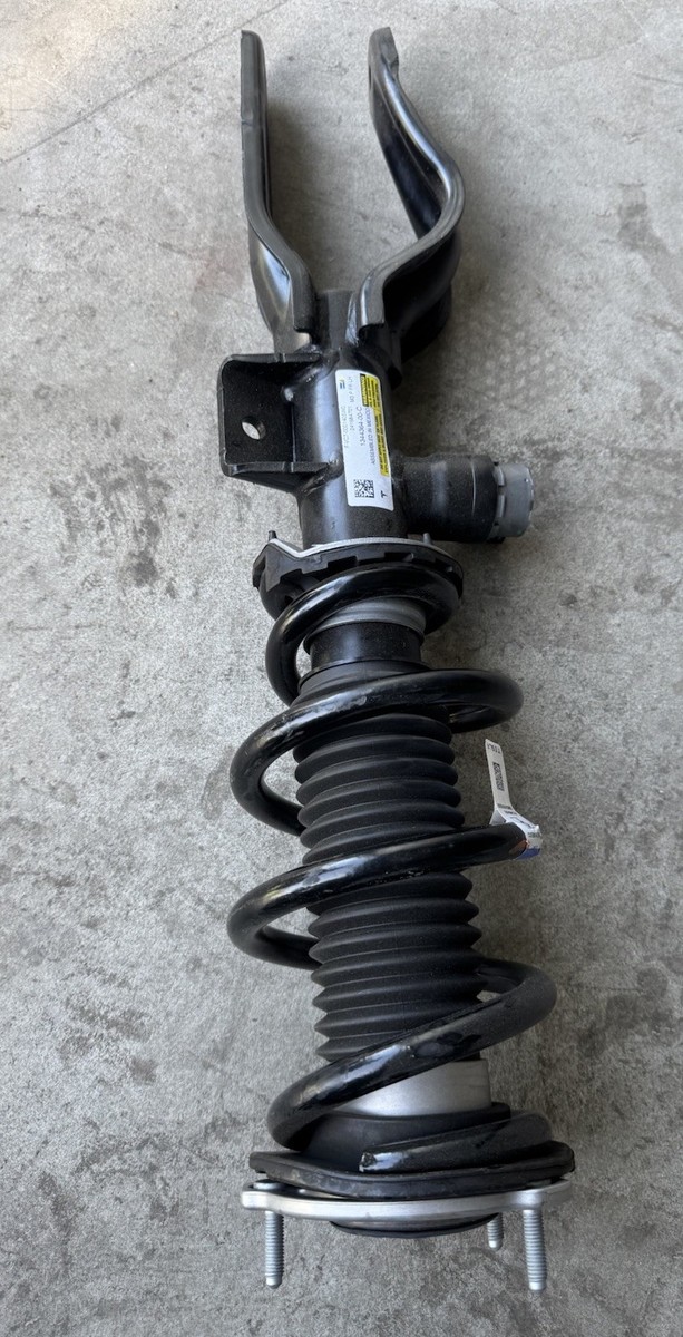 【9453 OEM 2024 2025 Tesla Model 3 Front Left Suspension Shock Strut AWD