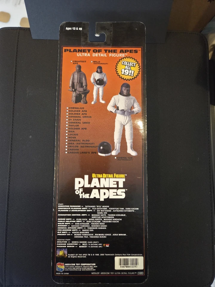 Planeta de los Simios: Juguete Medicom Figura Ultra Detalle: Cornelius (Astronauta) Nuevo Foto 2 de 4