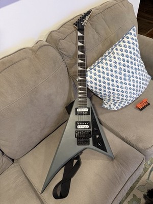 Jackson JS Series Rhoads JS32 6 String Electric Guitar (Satin Gray)