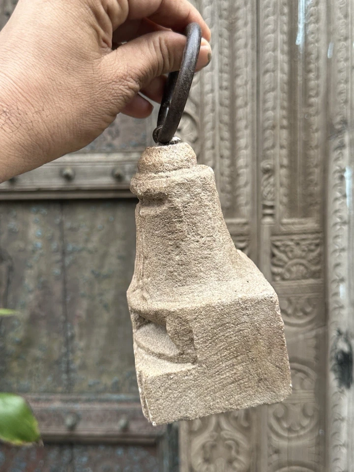 Antiguo anillo de metal de peso tapón de puerta forjado a mano de piedra antigua Foto 4 de 4