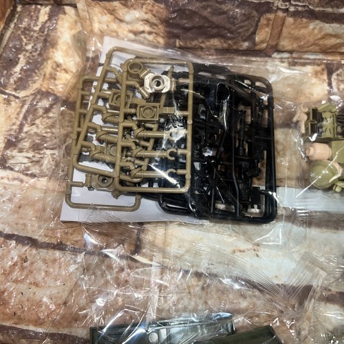 WW2 Brick Minifigures Lot With Weapons And Gear Sealed Packaging 40 Brick Figure - Picture 8 of 12